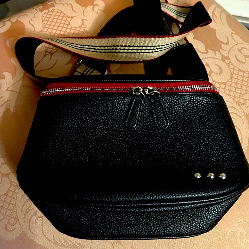 Sutton Crossbody Sling Bag by Pretty Simple